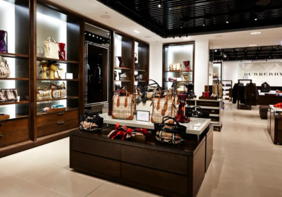 What Leading Companies Are Offering in Outdoor Signage Trends